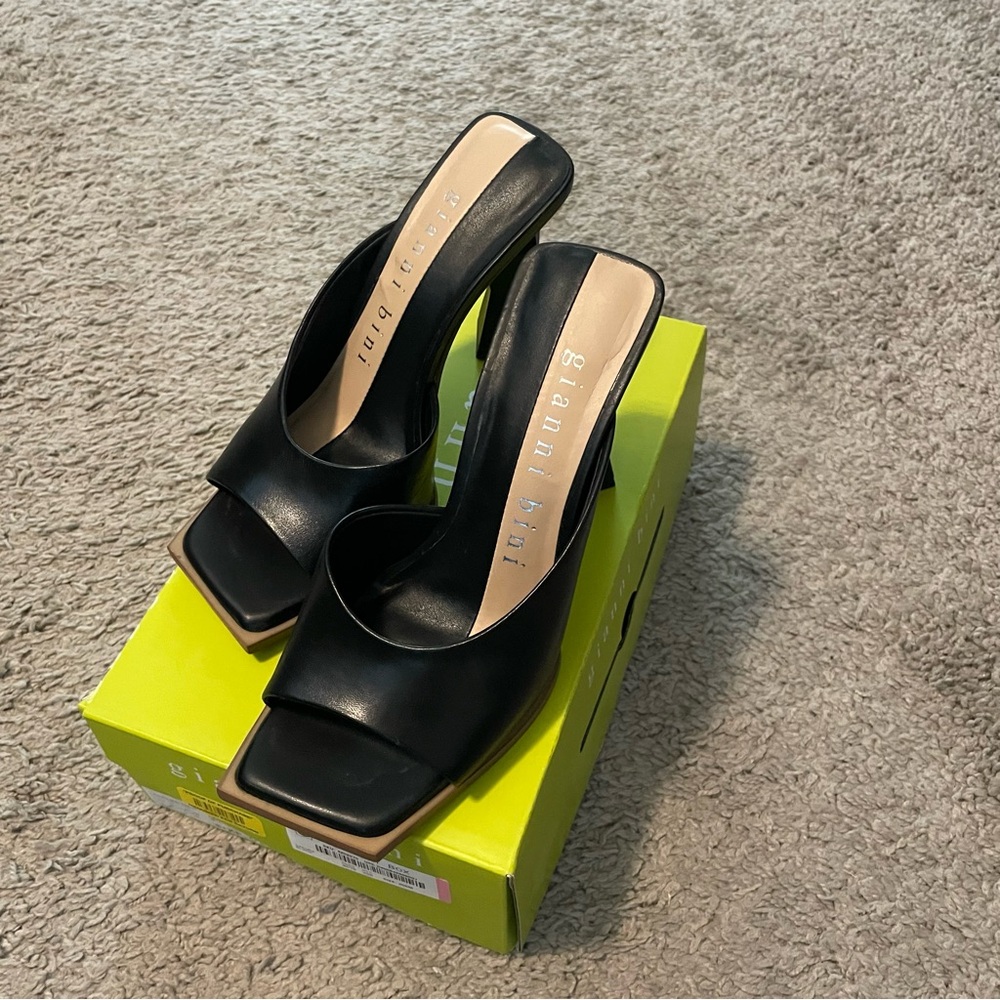 Gianni Bini Black Unique Heels